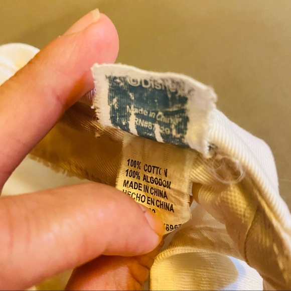 ⭐️ DISNEY White Mickey Happy Baseball Hat - Picture 7 of 7